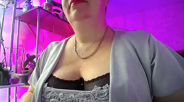  Sweet Woman online show from 01.17.25
