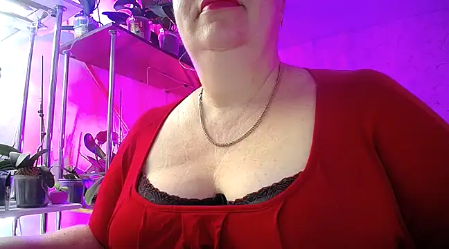  Sweet Woman online show from 01.28.25