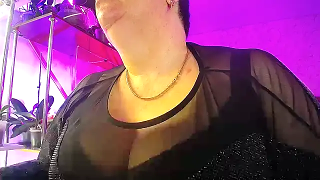  Sweet Woman online show from 03.04.26