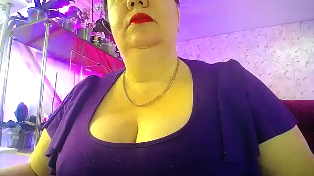  Sweet Woman online show from 04.18.26