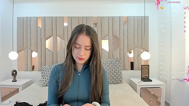 1m caro  online show from 12.07.24