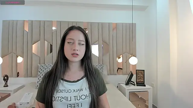 1m caro  online show from 12.09.24