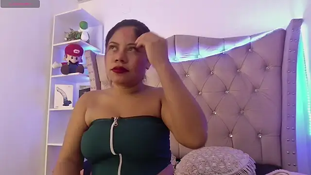 Snapshot of Sweet_Orianaa chatting on 06.03.26 Sweet Orianaa online show from 06.03.26
