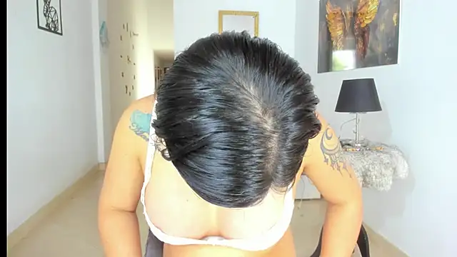 Snapshot of divinepleasury chatting on 02.23.25 divinepleasury online show from 02.23.25