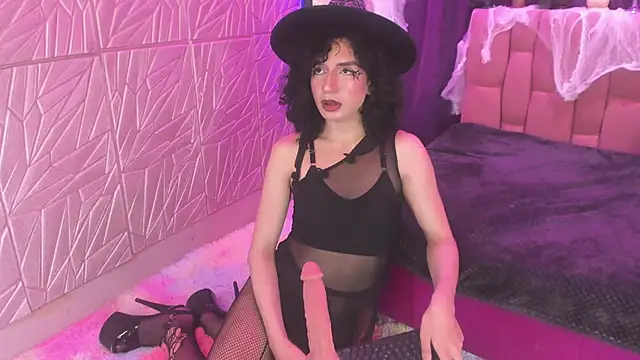 Snapshot of Angellike_doll chatting on 10.17.25 Angellike doll online show from 10.17.25