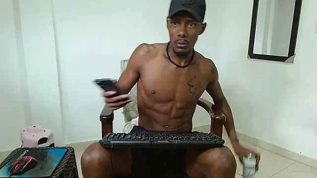 Snapshot of Darick_brown chatting on 09.30.25 Darick brown online show from 09.30.25