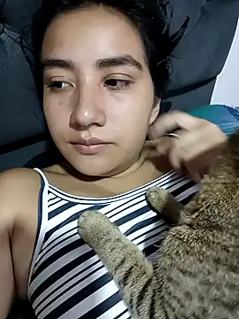 Snapshot of Hellen_Alex chatting on 01.31.25 Hellen Alex online show from 01.31.25