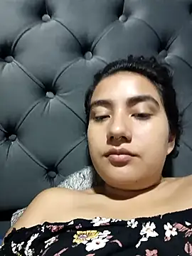 Snapshot of Hellen_Alex chatting on 02.01.25 Hellen Alex online show from 02.01.25