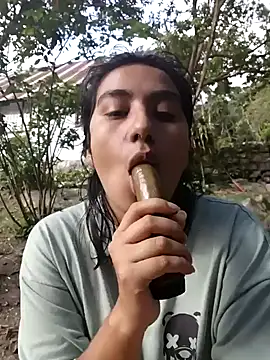 Snapshot of Hellen_Alex chatting on 02.02.25 Hellen Alex online show from 02.02.25