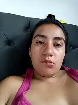 Snapshot of Hellen_Alex chatting on 02.06.25 Hellen Alex online show from 02.06.25