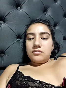 Snapshot of Hellen_Alex chatting on 02.16.25 Hellen Alex online show from 02.16.25