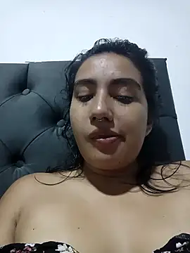 Snapshot of Hellen_Alex chatting on 02.22.25 Hellen Alex online show from 02.22.25