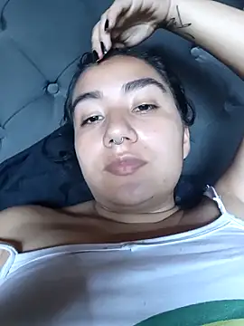 Snapshot of Hellen_Alex chatting on 10.19.25 Hellen Alex online show from 10.19.25