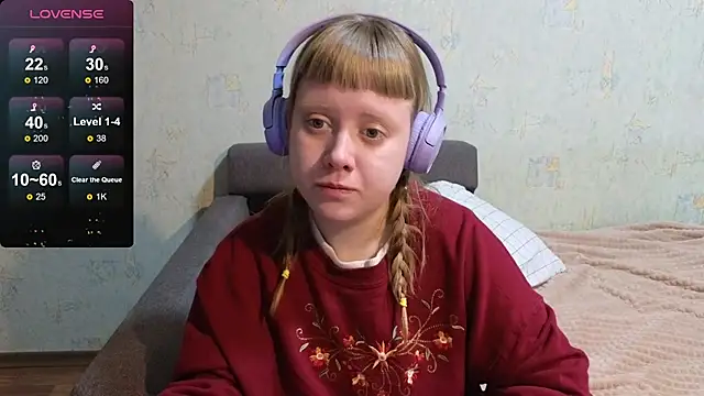 Snapshot of June_shy0 chatting on 02.01.26 June shy0 online show from 02.01.26