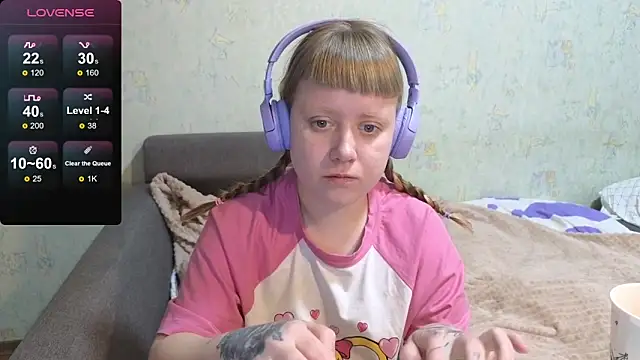 Snapshot of June_shy0 chatting on 02.05.26 June shy0 online show from 02.05.26