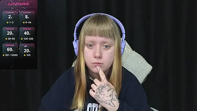 Snapshot of June_shy0 chatting on 02.21.26 June shy0 online show from 02.21.26