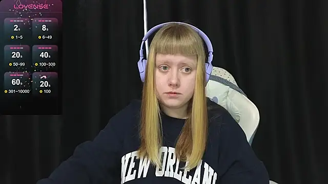 Snapshot of June_shy0 chatting on 02.22.26 June shy0 online show from 02.22.26