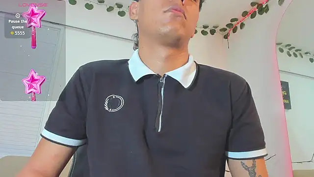 Snapshot of ryan_carter08 chatting on 10.09.25 ryan carter08 online show from 10.09.25