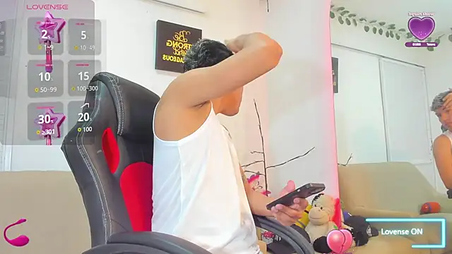 Snapshot of ryan_carter08 chatting on 10.30.25 ryan carter08 online show from 10.30.25