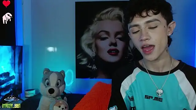 maxiy 001 online show from 01.10.25