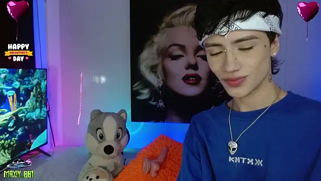 maxiy 001 online show from 02.05.25