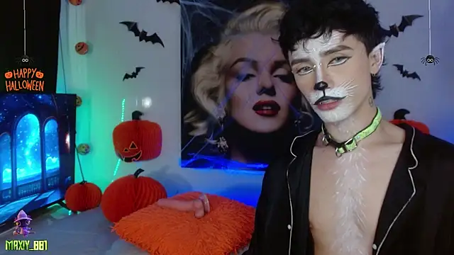 maxiy 001 online show from 10.21.25