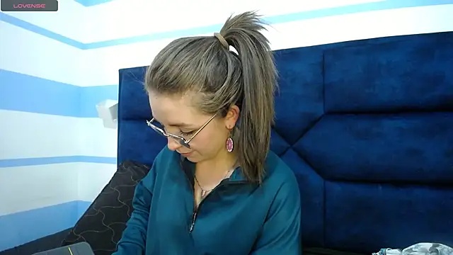 Snapshot of _isaabellaa chatting on 01.09.25 isaabellaa online show from 01.09.25