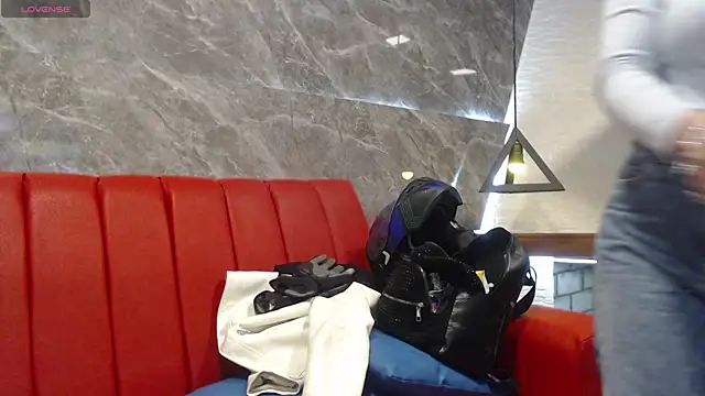 Snapshot of _isaabellaa chatting on 01.17.25 isaabellaa online show from 01.17.25