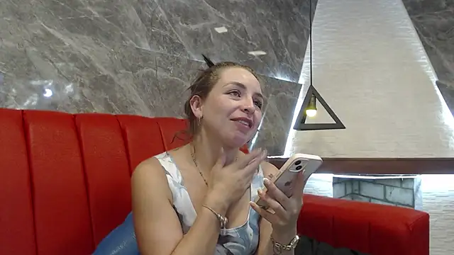 Snapshot of _isaabellaa chatting on 02.06.25 isaabellaa online show from 02.06.25