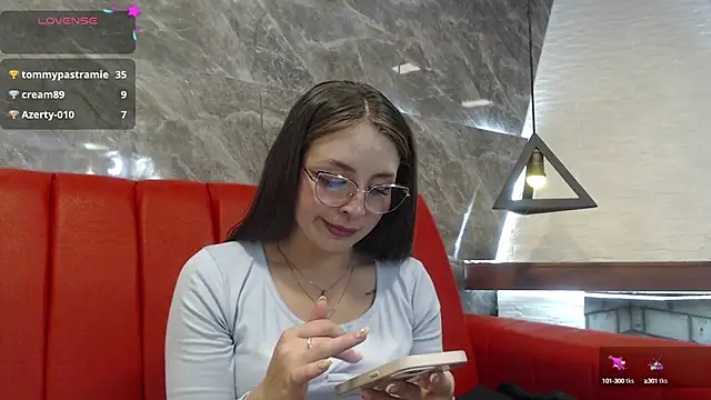 Snapshot of _isaabellaa chatting on 02.20.25 isaabellaa online show from 02.20.25