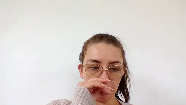 Snapshot of _isaabellaa chatting on 02.28.25 isaabellaa online show from 02.28.25