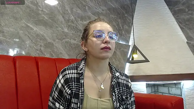 Snapshot of _isaabellaa chatting on 03.07.25 isaabellaa online show from 03.07.25