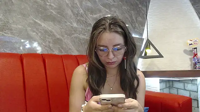 Snapshot of _isaabellaa chatting on 03.08.25 isaabellaa online show from 03.08.25