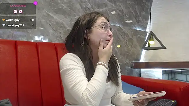 Snapshot of _isaabellaa chatting on 03.10.25 isaabellaa online show from 03.10.25