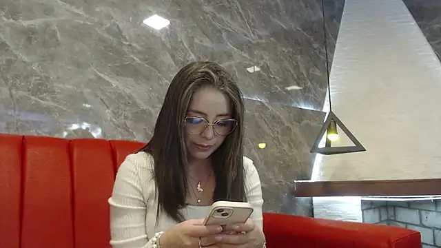 Snapshot of _isaabellaa chatting on 03.10.25 isaabellaa online show from 03.10.25