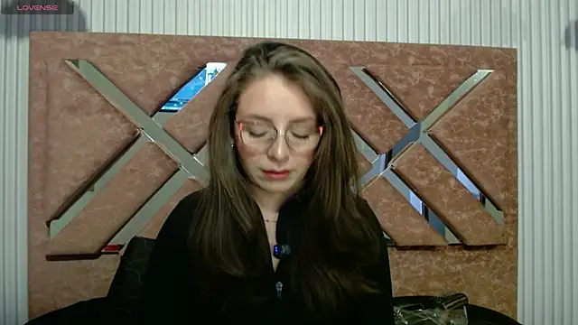 Snapshot of _isaabellaa chatting on 06.19.26 isaabellaa online show from 06.19.26