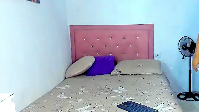 Criss Ariana online show from 09.27.25