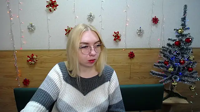 BeatriceFly online show from 12.29.24