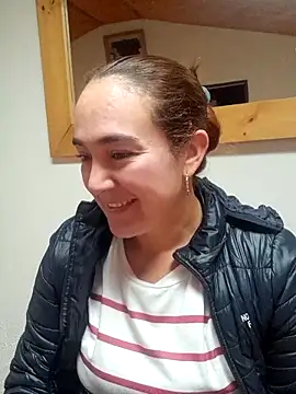 skayhot  online show from 04.11.26