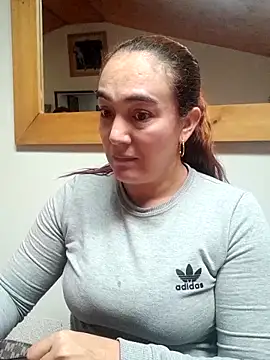 skayhot  online show from 04.27.26