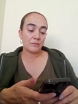 Snapshot of skayhot_ chatting on 06.16.26 skayhot online show from 06.16.26
