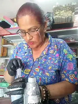 Edged Hot69 online show from 10.21.25