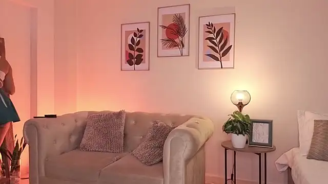 DahianaWalcott online show from 03.12.26