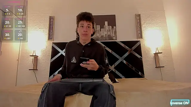 toyboys1 online show from 10.08.25