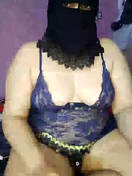 Snapshot of Cat_Sharisa chatting on 12.26.24 Cat Sharisa online show from 12.26.24