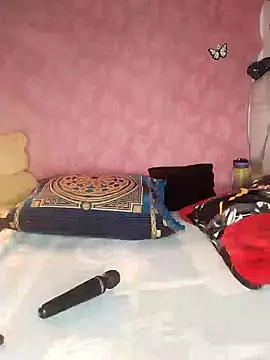 Snapshot of Cat_Sharisa chatting on 01.06.25 Cat Sharisa online show from 01.06.25