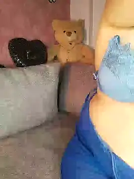 Snapshot of Cat_Sharisa chatting on 01.22.25 Cat Sharisa online show from 01.22.25