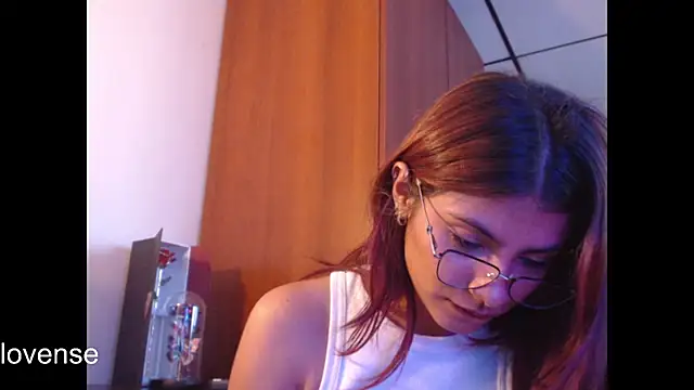 hanna beili online show from 07.14.26