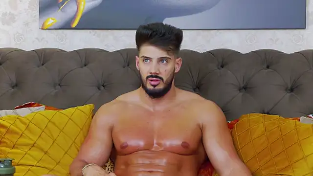 Snapshot of DustinKeent chatting on 02.06.25 DustinKeent online show from 02.06.25