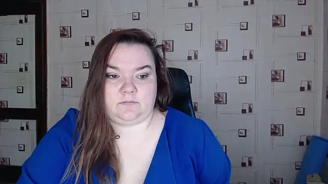 Snapshot of TasyaBigTTs chatting on 10.20.25 TasyaBigTTs online show from 10.20.25